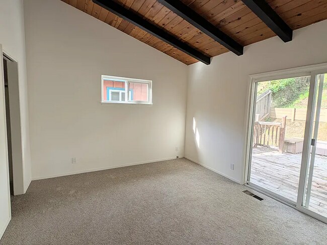 Building Photo - 128 Bothin Rd