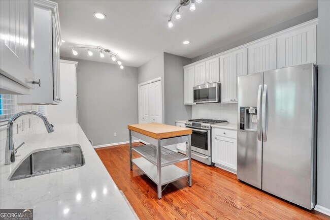 Building Photo - 67 Brightling Ln