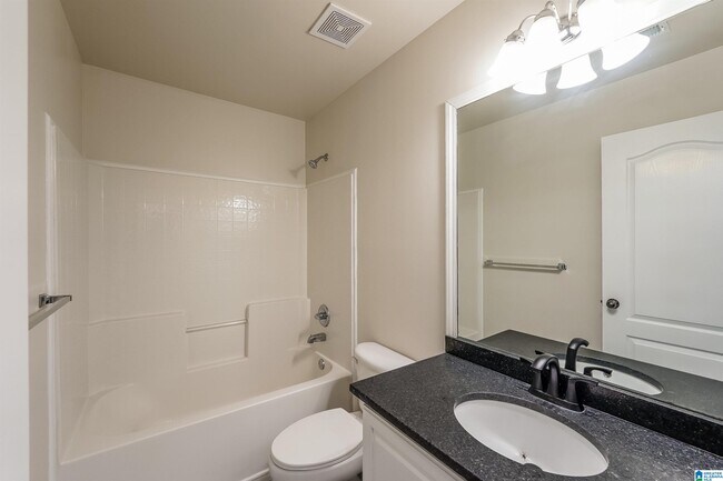 Building Photo - 6916 Meadow Ridge Dr
