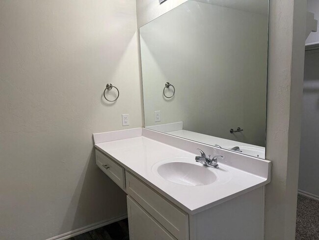 Building Photo - 11016 NW 100th St