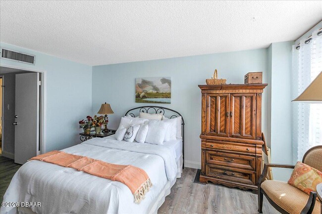 Building Photo - 2947 S Atlantic Ave