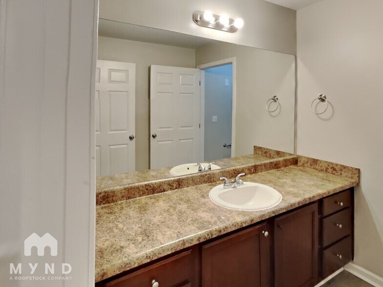 Building Photo - 5581 Ricky Ln