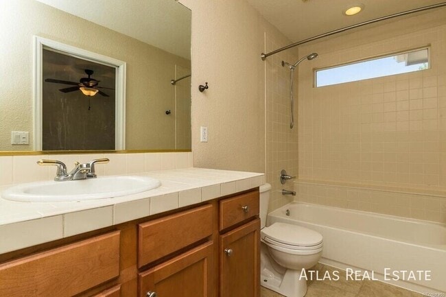 Building Photo - 9539 E Iowa Cir