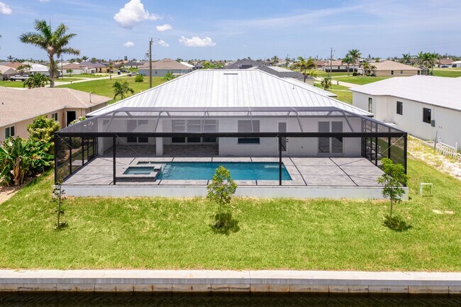 Building Photo - 1523 NW 34th Ave