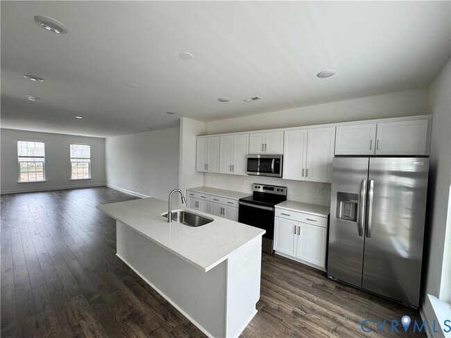 Building Photo - 13836 Randolph Pond Ln