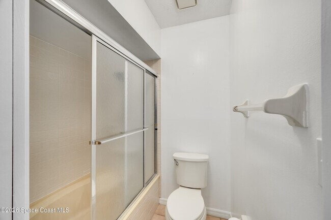 Building Photo - 105 La Costa St