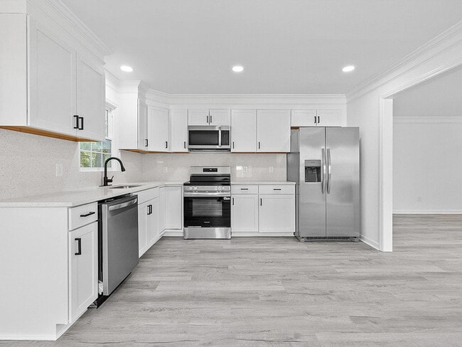 Building Photo - Lease OR Lease to Own