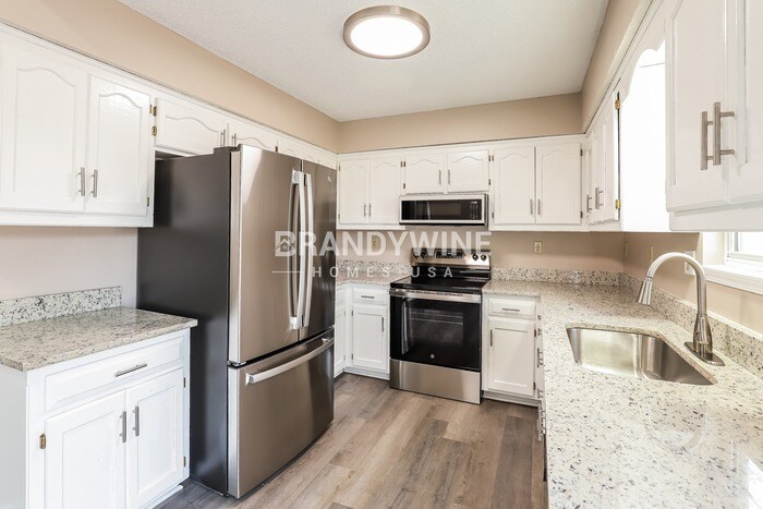 Building Photo - 1626 S Whitney Dr