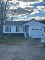 Building Photo - 108 Circle Dr