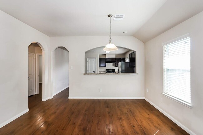 Building Photo - 18707 N Lyford Dr