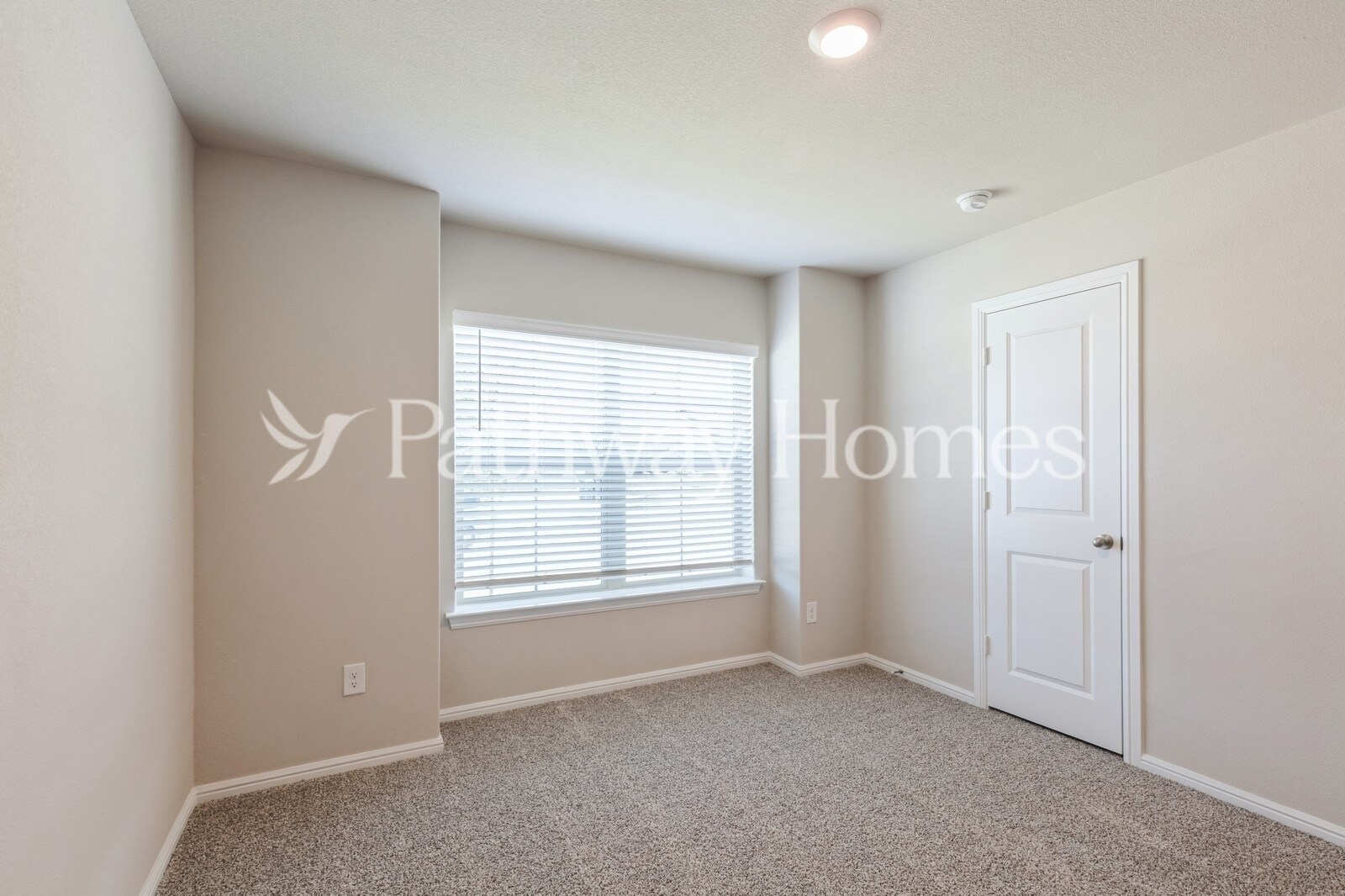 Building Photo - 9436 Golden Tree Ave