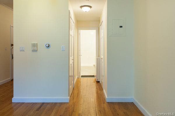 Building Photo - 206 1st Ave