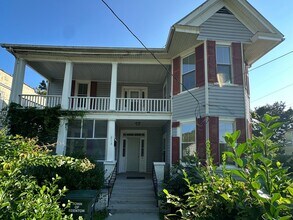 Building Photo - Timeless Character & Modern Updates in the Heart of Edenton