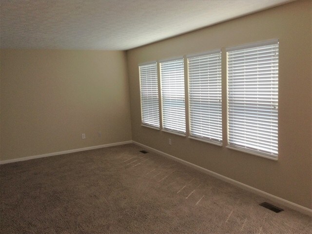 Building Photo - 7685 Falls Creek Way