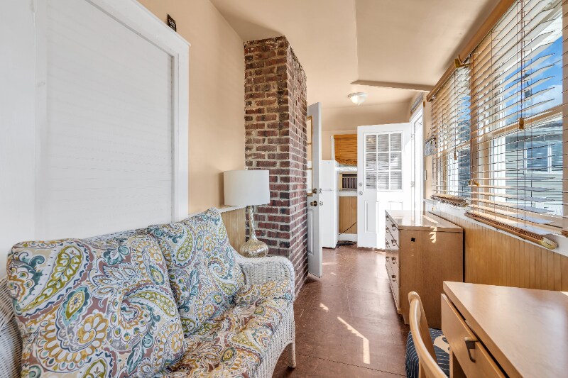 Building Photo - 108 Ocean Ave