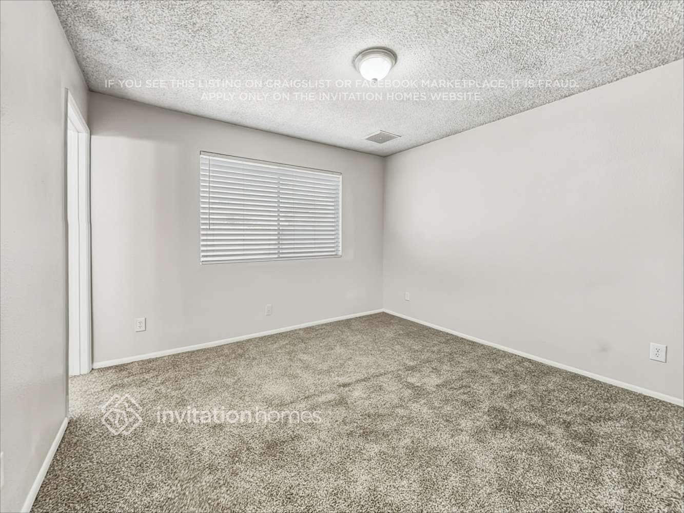 Building Photo - 5630 W Hubbell St