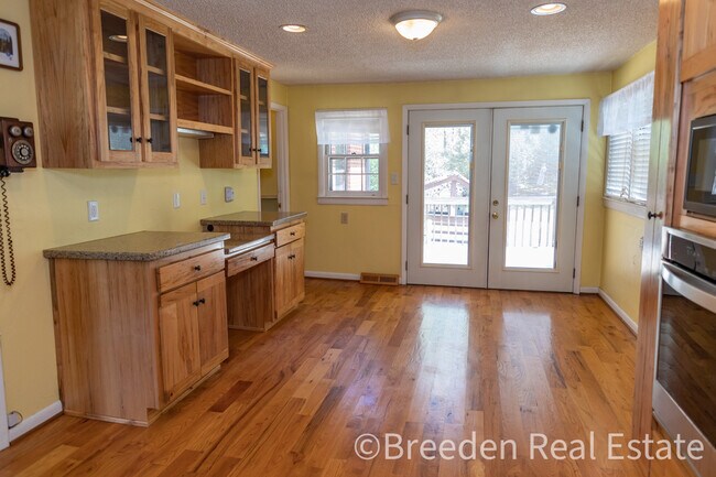 Building Photo - 8321 NC-181