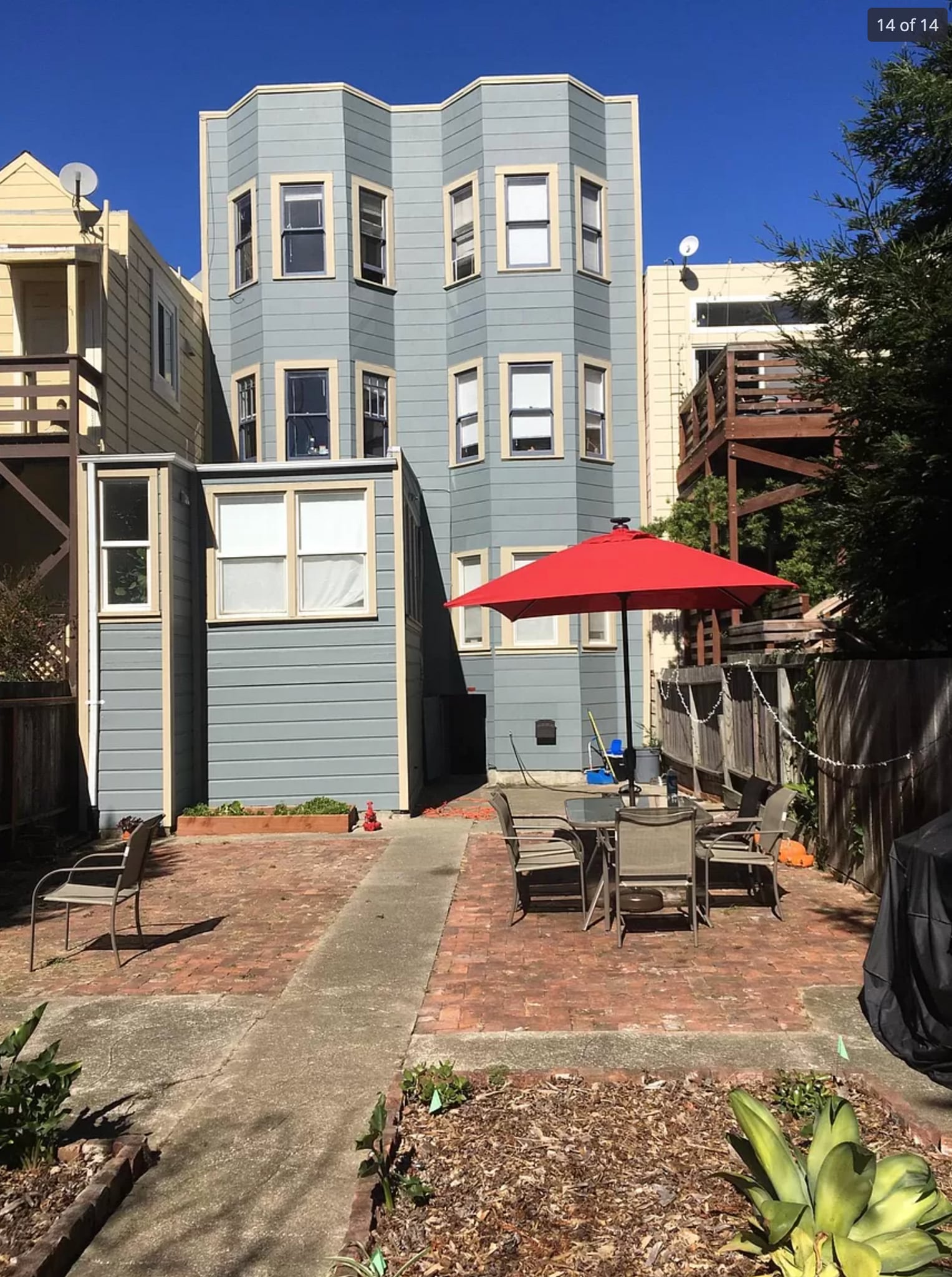 Building Photo - 1733 Waller St