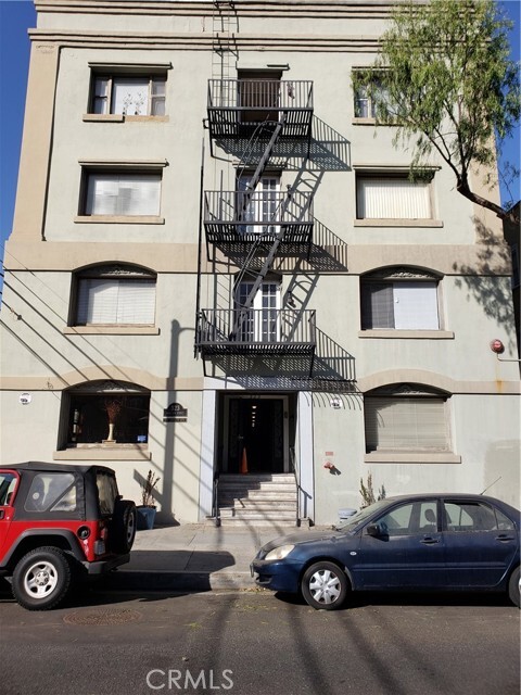 Primary Photo - 323 W 4th St