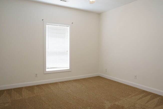 Building Photo - 49 Thomas Sumter St