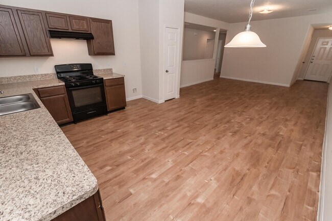 Building Photo - 2911 Aspen Mdw