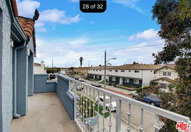 Building Photo - 4843 W 118th Pl