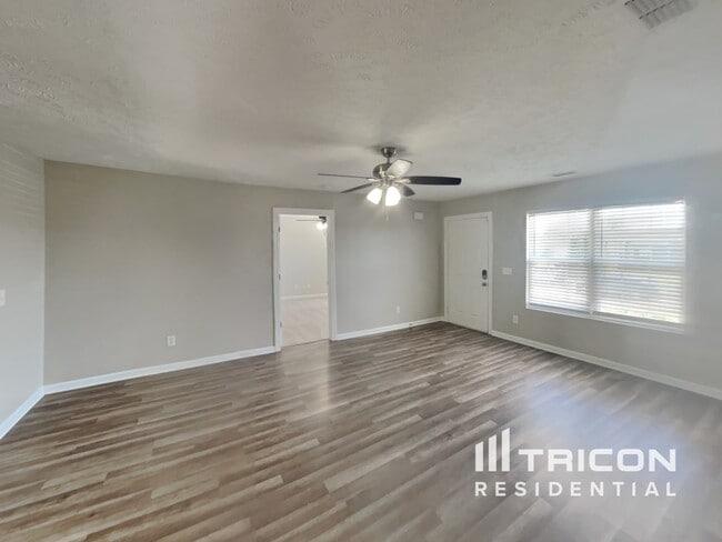 Building Photo - 1513 Destiny Dr