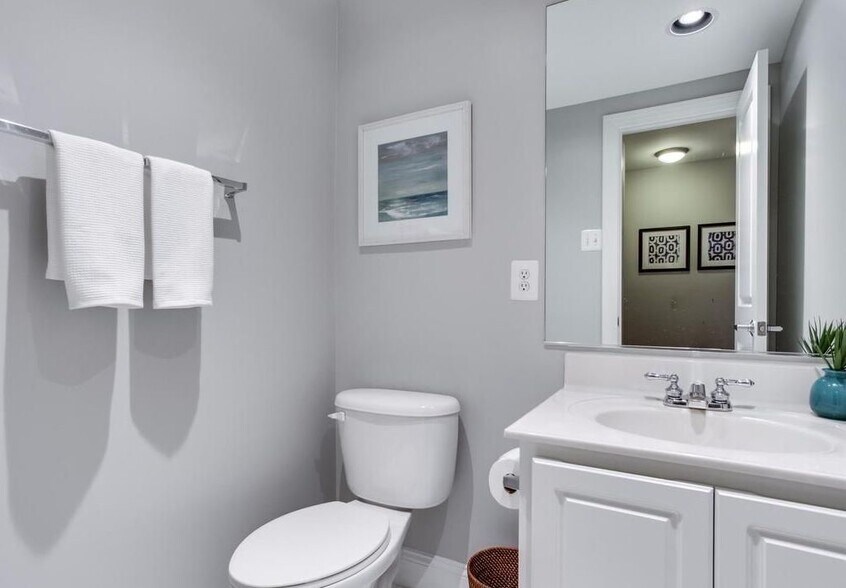 Half Bathroom - 1400 East Capitol St NE