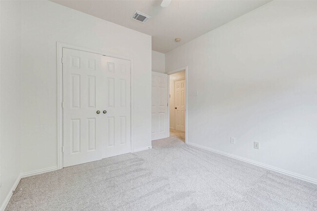 Building Photo - 21806 Colonial Bend Ln