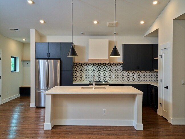 Building Photo - Tributary 50 - Unit 205