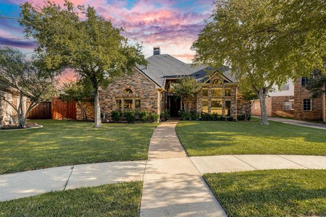 Primary Photo - 9812 Canyon Crest Cir