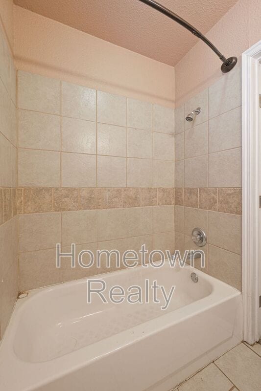 Building Photo - 1605 NW 29th St