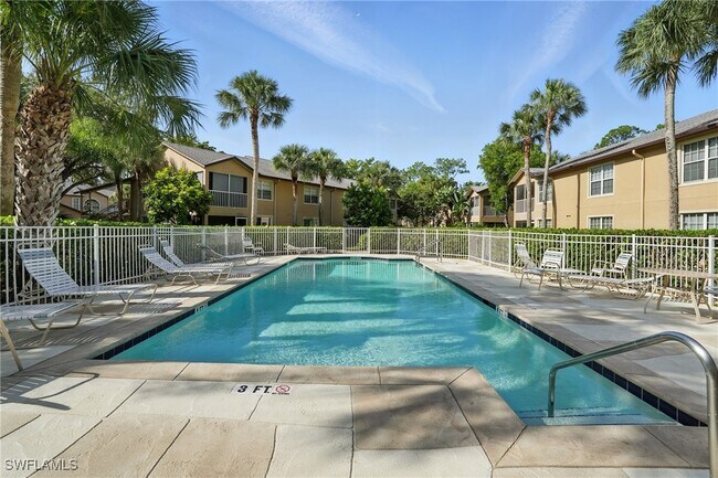 Building Photo - 9624 Crescent Garden Dr
