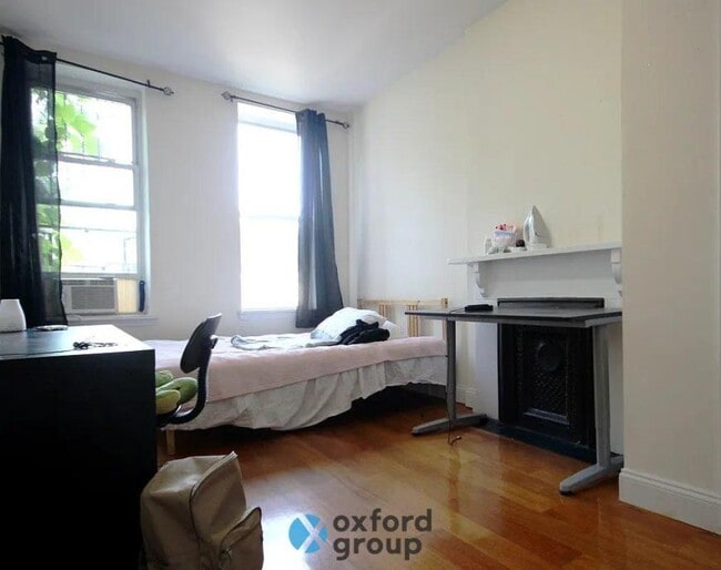 Building Photo - 3 bedroom in Brooklyn NY 11207