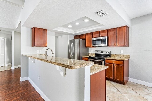 Building Photo - 8005 Pepperidge Ln