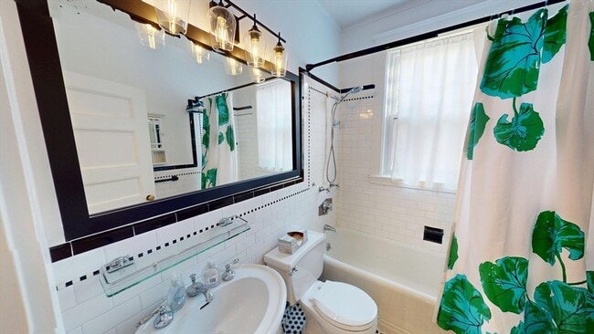 Building Photo - 42 Englewood Ave