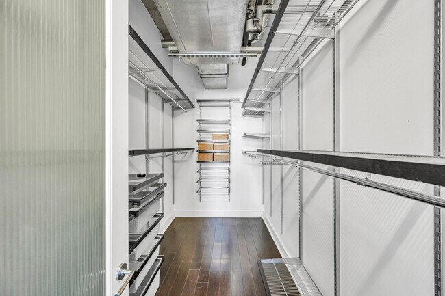 Building Photo - 411 NW 1st Ave