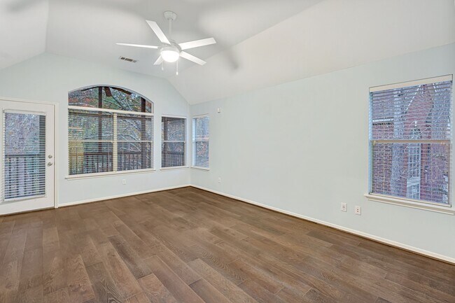 Building Photo - 199 Maple Path Pl