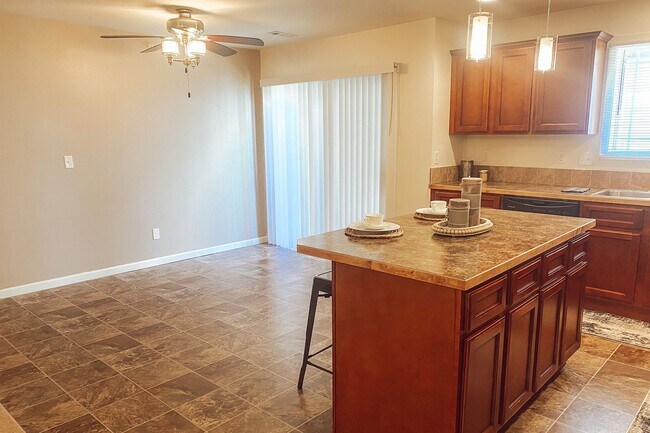 Phoenix Ridge Kitchen - Phoenix Ridge