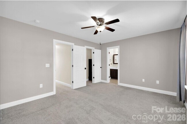 Building Photo - 163 Forest Ridge Rd