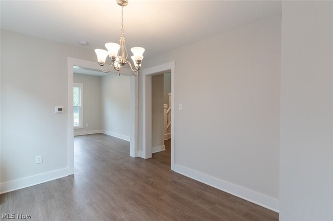 Building Photo - 1464 E 123rd St