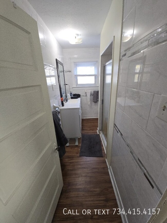 Building Photo - 502 Benjamin St