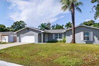 Building Photo - 3044 Golden Rain Dr