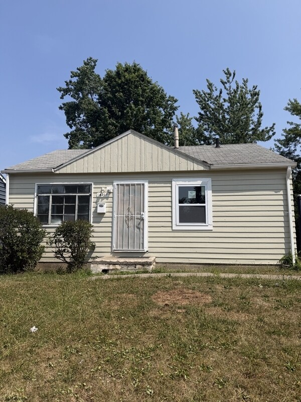 Building Photo - 16317 Clearview Ave