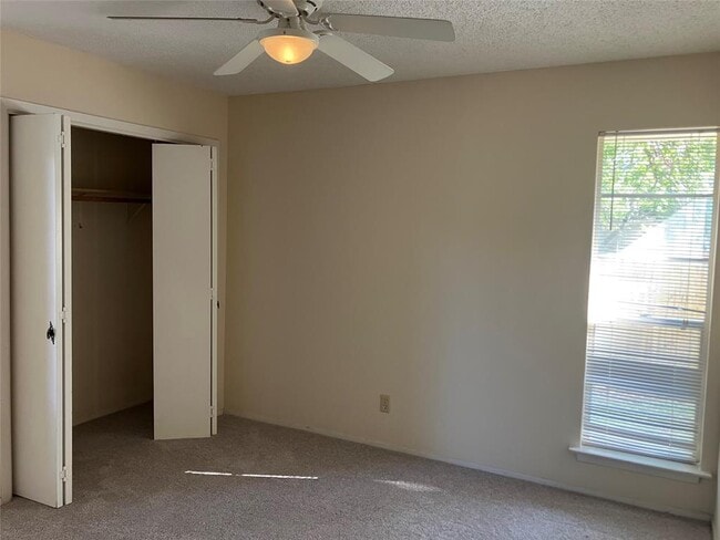 Building Photo - 8111 Ceberry Dr