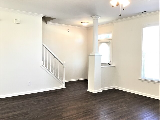 Building Photo - 145 Plott Hound Dr