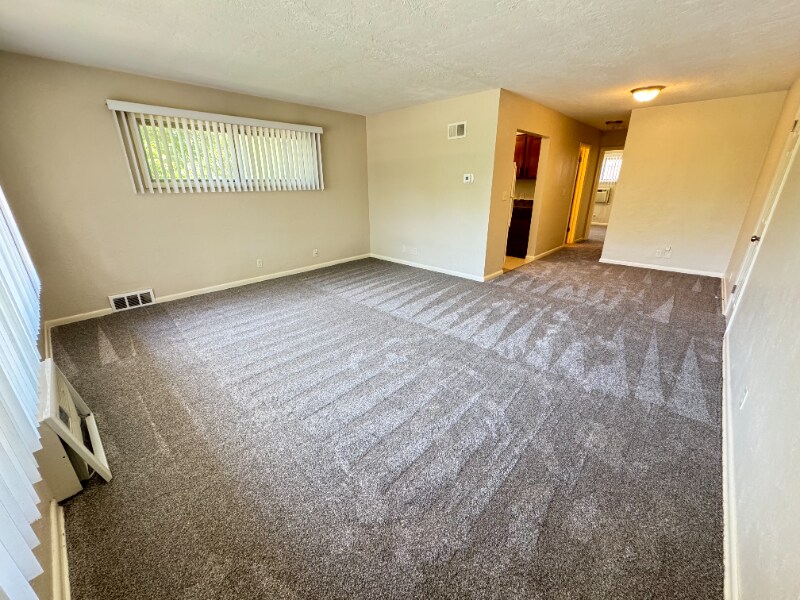 Building Photo - 1400 S 20th St