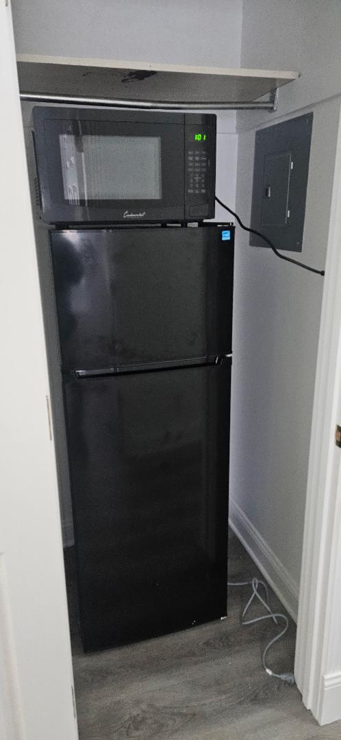 Building Photo - 318 Liberty St