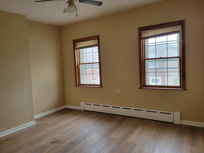 Building Photo - 2325 Belgrade St