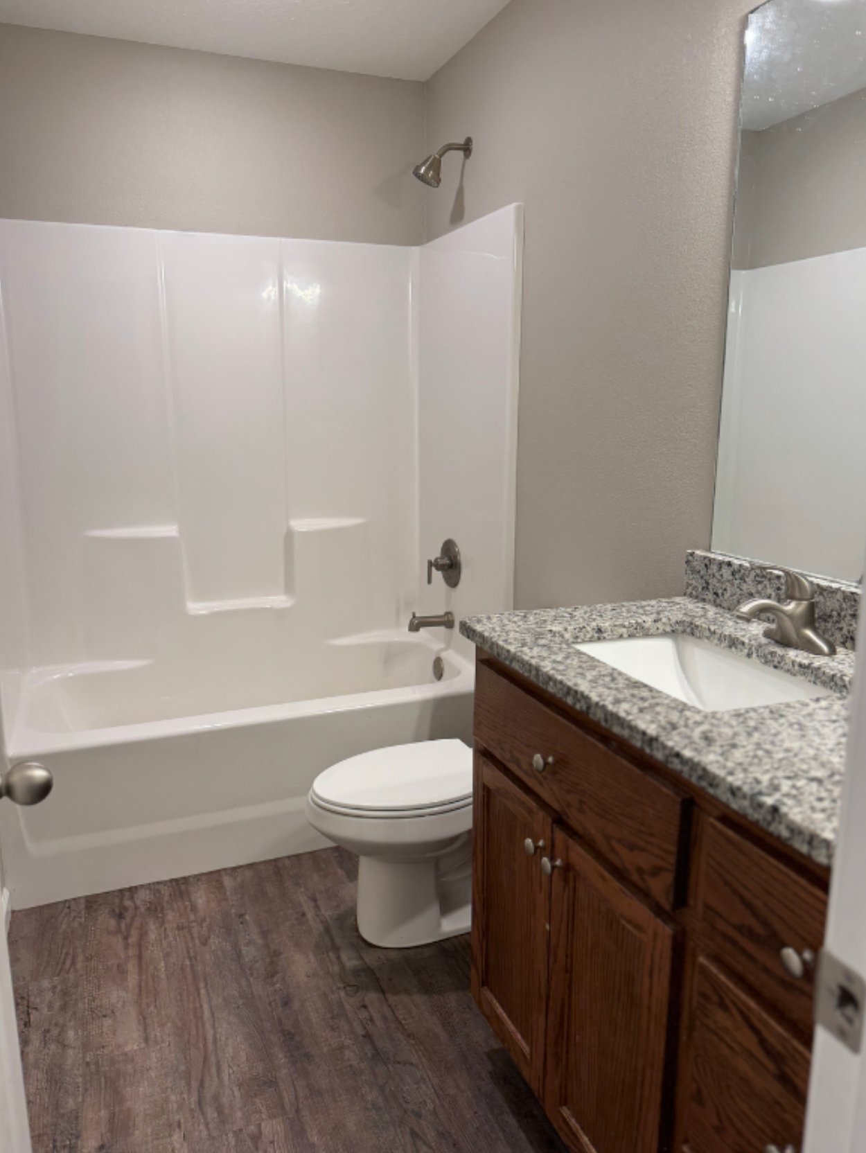 Building Photo - 919-921 W Stewart St